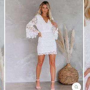 NWOT VICI Intuition Bell Sleeve Crochet Lace Dress